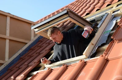 Pose de fenêtres de toit Velux au Faouët